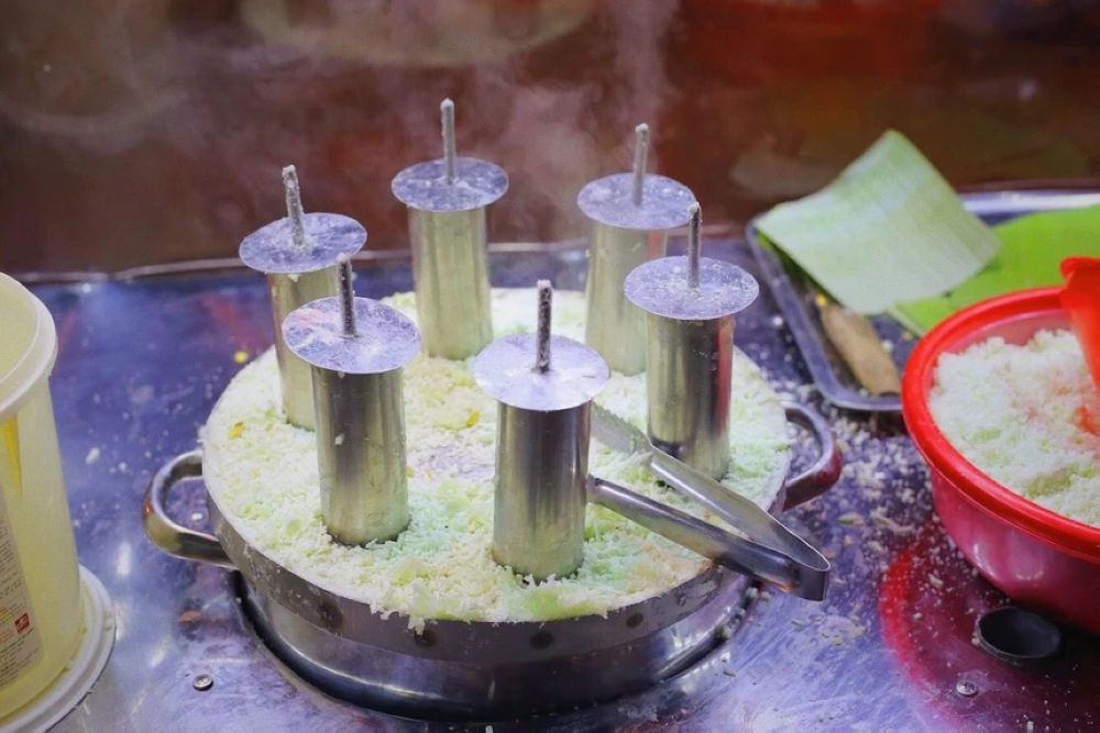 Bánh ống lá dứa